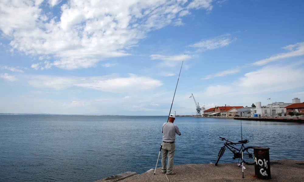 Καιρός αύριο: Αίθριος σε αρκετές περιοχές – Πού θα πέσουν μπόρες